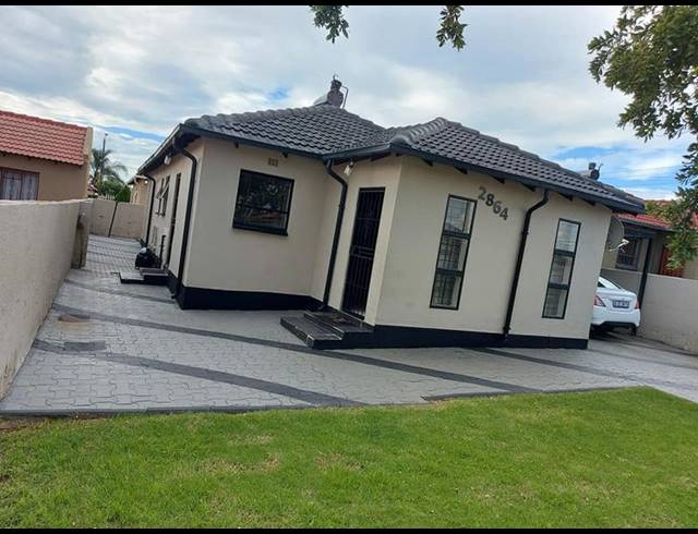 3 BEDROOM PROPERTY TO RENT IN CLAYVILLE